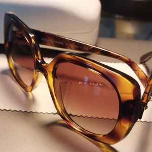 Michael Kors Paz sunglasses with case